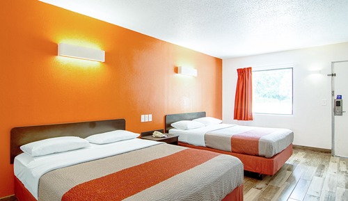 Standard Room, 2 Queen Beds, Smoking