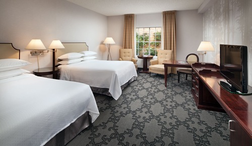Deluxe Room, 2 Queen Beds, Interior View