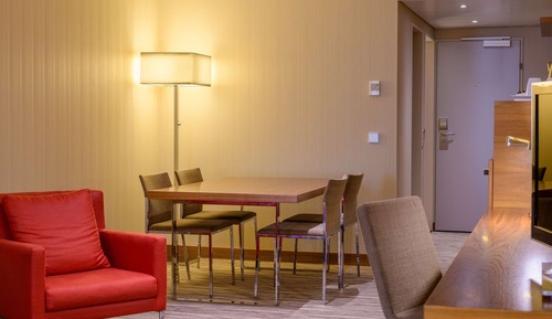 Junior Suite, 1 King Bed