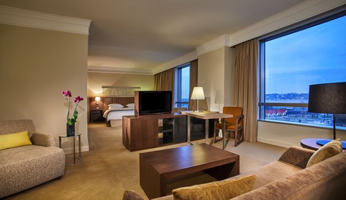Deluxe Room, 1 King Bed (Club Access)
