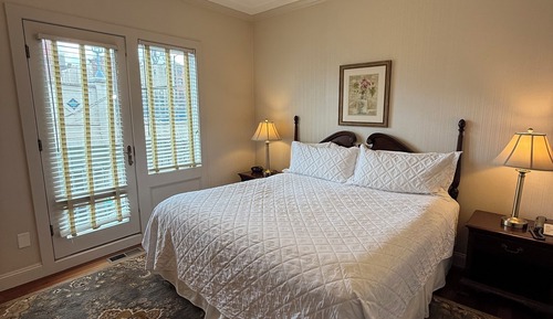 Corporate Suite - ONE QUEEN BED with Juliet Balcony - Penn's Landing Bridge View