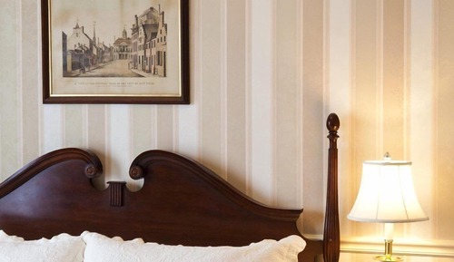 Corner Standard Room, 1 QUEEN BED