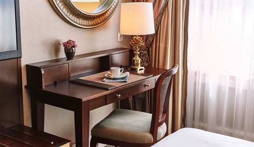 Deluxe Room, 1 King Bed