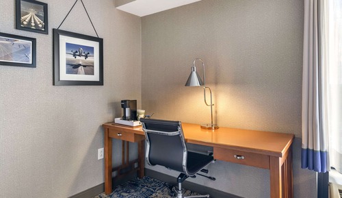 Suite, 1 King Bed, Non Smoking, Kitchenette (Living Room;with Sofabed)