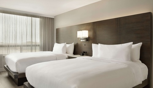 Suite, 2 Queen Beds, Corner
