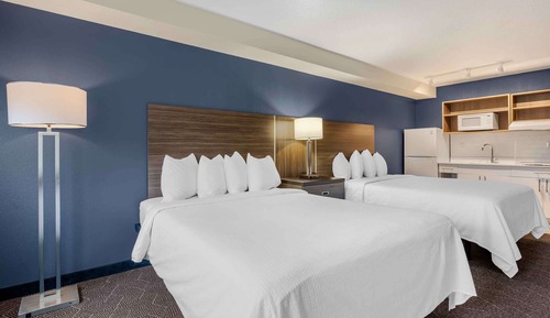 Standard Studio, 2 Queen Beds, Non Smoking, Refrigerator & Microwave