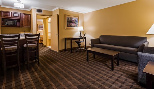 Suite, 1 King Bed, Non Smoking, Jetted Tub (Oversized Room;with Sofabed)