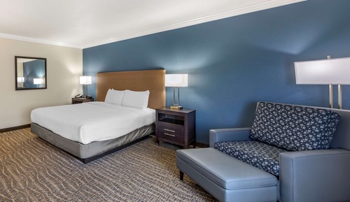 Suite, Multiple Beds, Accessible, Non Smoking