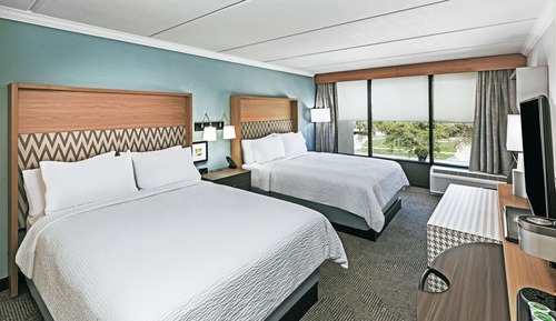 Standard Room, 2 Queen Beds (Walk-In Shower)