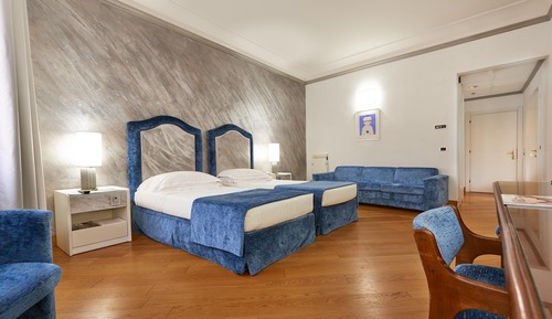 Premium Room