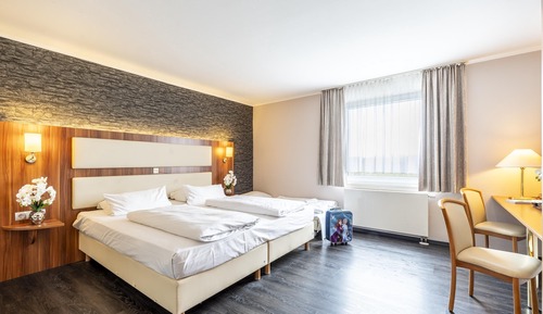 Comfort Room, 1 King Bed (with Sofabed)