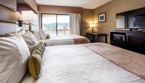 Standard Room, 2 Queen Beds, Non Smoking, Balcony