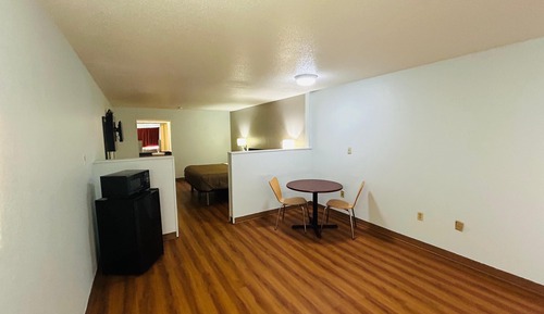 Suite, 1 King Bed, Non Smoking