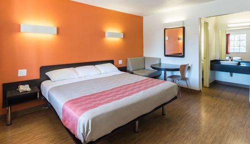 Standard Room, 1 King Bed, Non Smoking