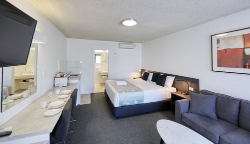 Deluxe Spa Suite