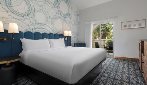 Deluxe Room, 1 King Bed