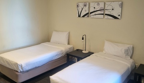 Serviced Apartment 