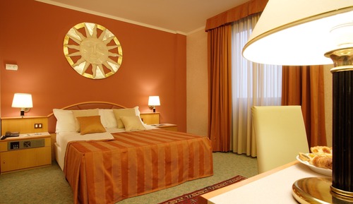 Economy Triple Room