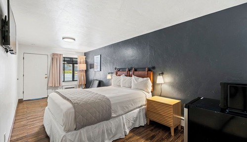 Standard Room, 1 Queen Bed, Non Smoking