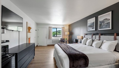 Standard Room, 1 King Bed, Non Smoking
