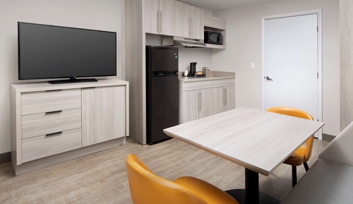 Room, 2 Double Beds, Non Smoking (Upgrade)