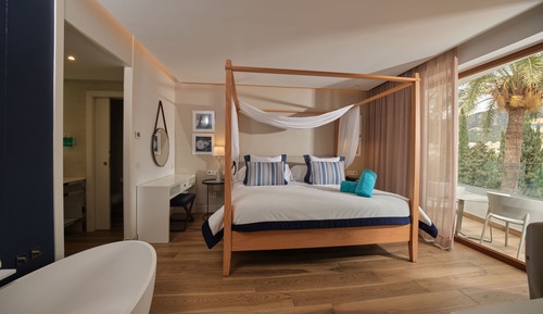 Suite, Balcony, Sea View (VIP Lounge Included)