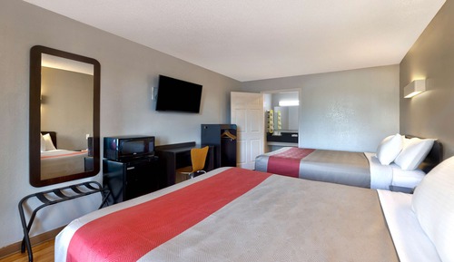 Standard Room, 2 Queen Beds, Non Smoking