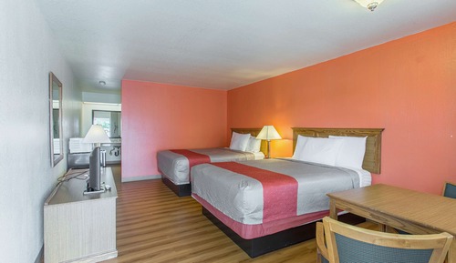 Standard Room, 2 Queen Beds, Accessible, Non Smoking