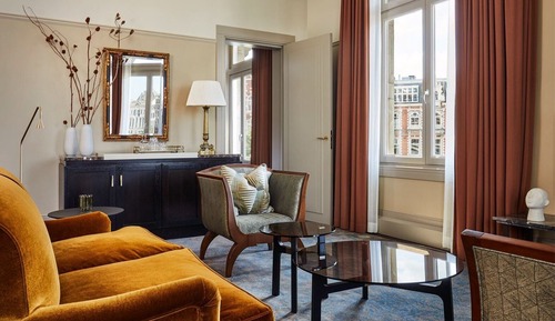 Suite, River View (Prestige)