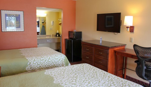 Standard Room, 2 Double Beds (Non-Smoking)