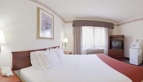 Standard Room, 1 King Bed, Fireplace