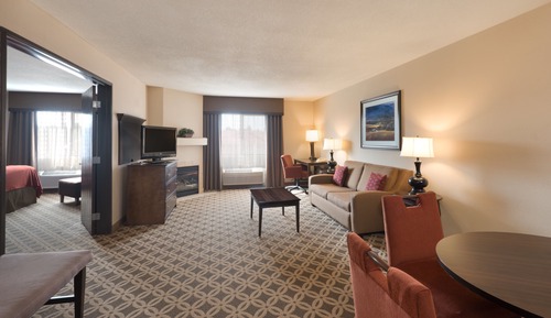 Suite, 1 Bedroom, Fireplace (Wet Bar)
