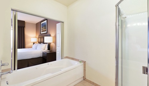 Standard Room, 1 King Bed (Walk-In Shower)