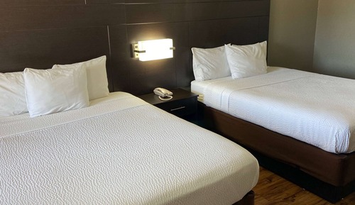 Standard Room, 2 Queen Beds, Smoking