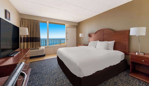 Standard Room, 1 King Bed, Non Smoking