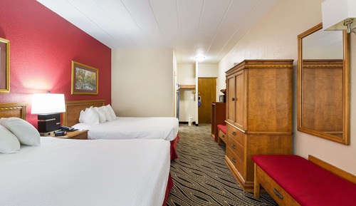 Standard Room, 2 Queen Beds, Accessible, Bathtub