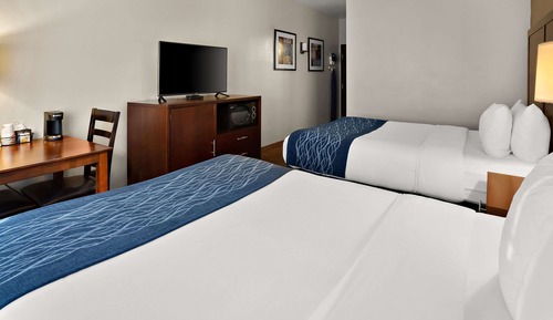 Room, 2 Queen Beds, Accessible, Non Smoking