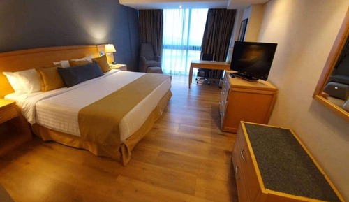 Room, 1 King Bed, Non Smoking