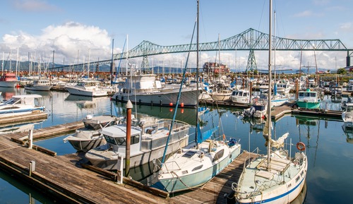 Dog-friendly Two Queen with Marina View and Balcony