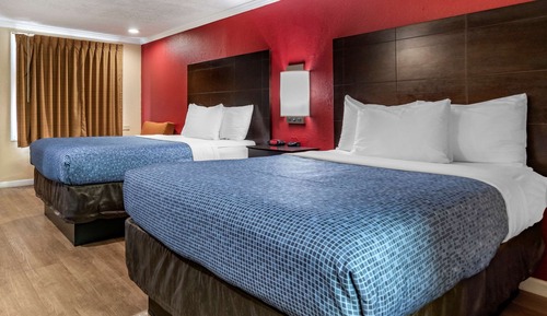 Standard Room, 2 Double Beds, Smoking