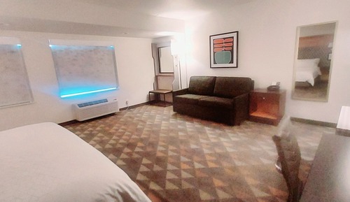 Suite, 1 King Bed