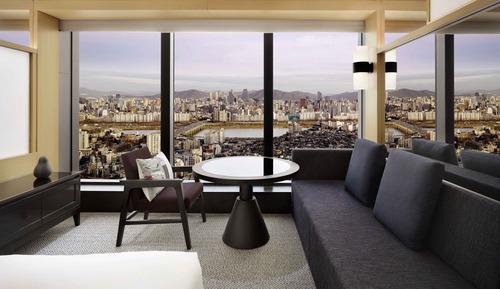 Room, 1 King Bed, River View