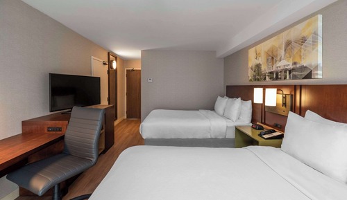 Room, 2 Queen Beds, Non Smoking (Upgrade)