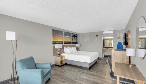 Standard Room, 1 King Bed