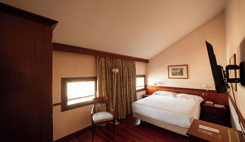 Classic Double Room