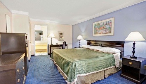 Standard Room, 1 King Bed