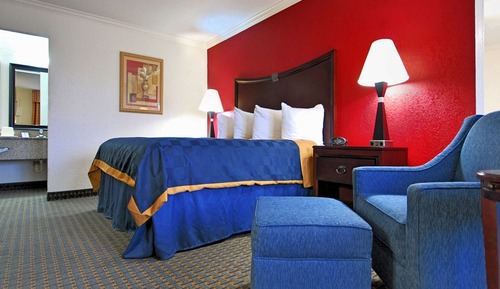 Suite, 1 King Bed, Non Smoking