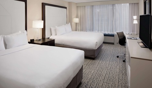 Room, 2 Queen Beds, Accessible (Roll-In Shower)