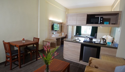 Suite, 1 Queen Bed, Non Smoking