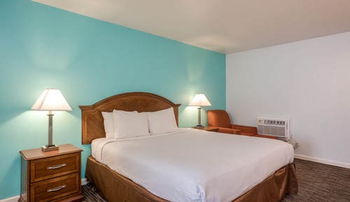 Standard Room, 1 King Bed